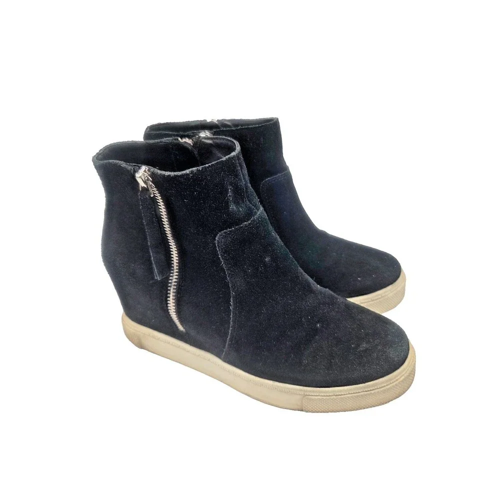 Steve Madden made forward