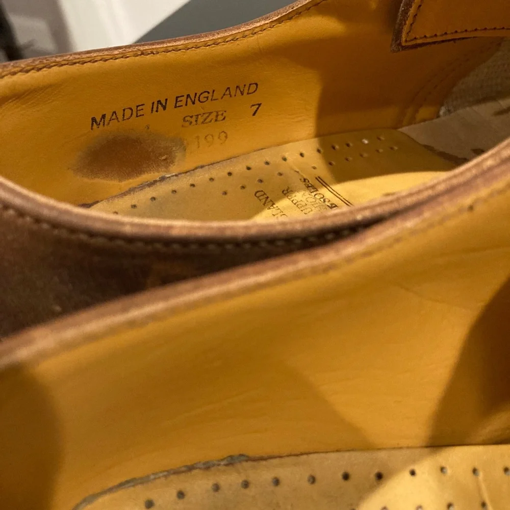 Dr. Martens durable brown