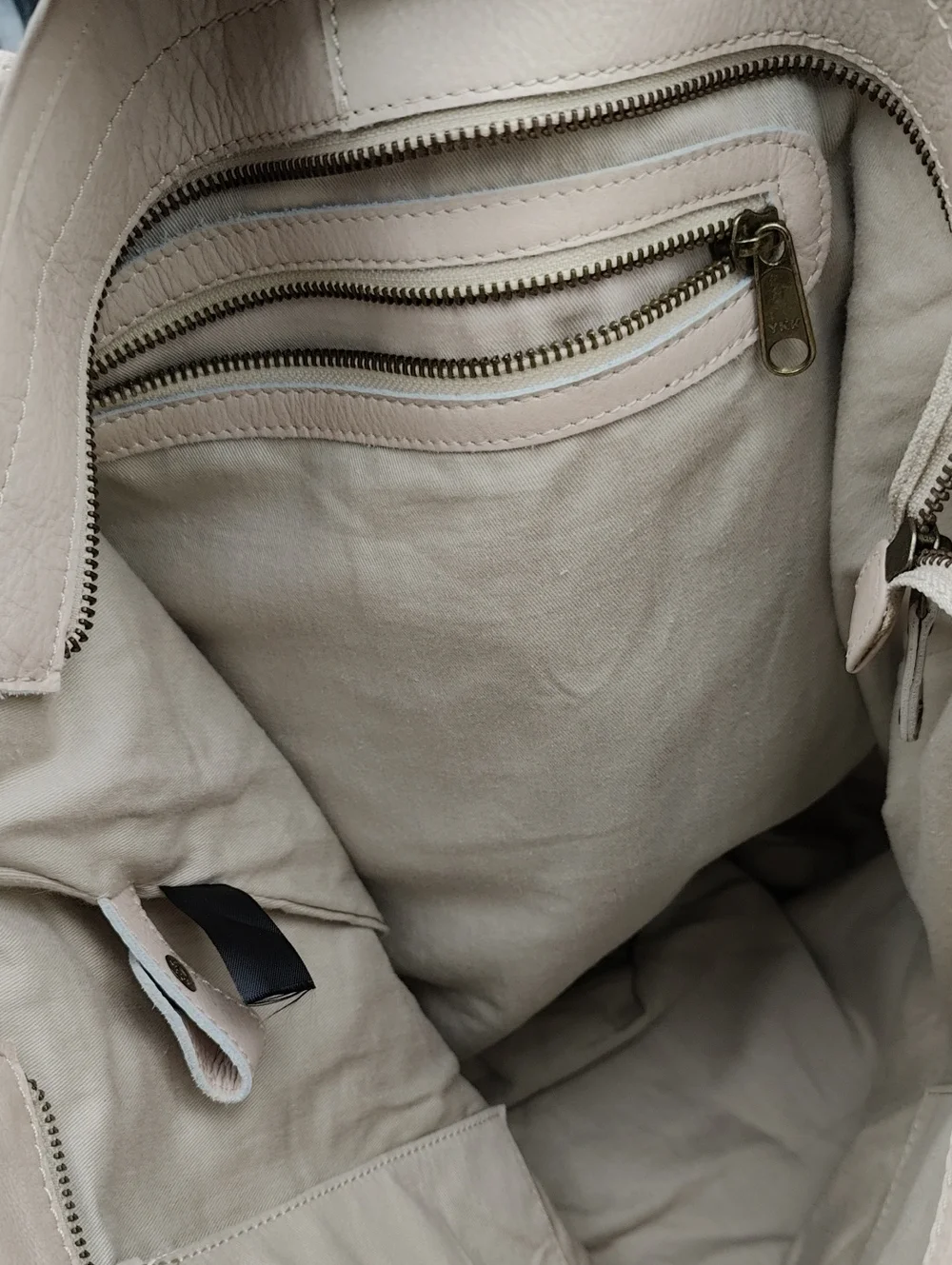 N/A zippered large