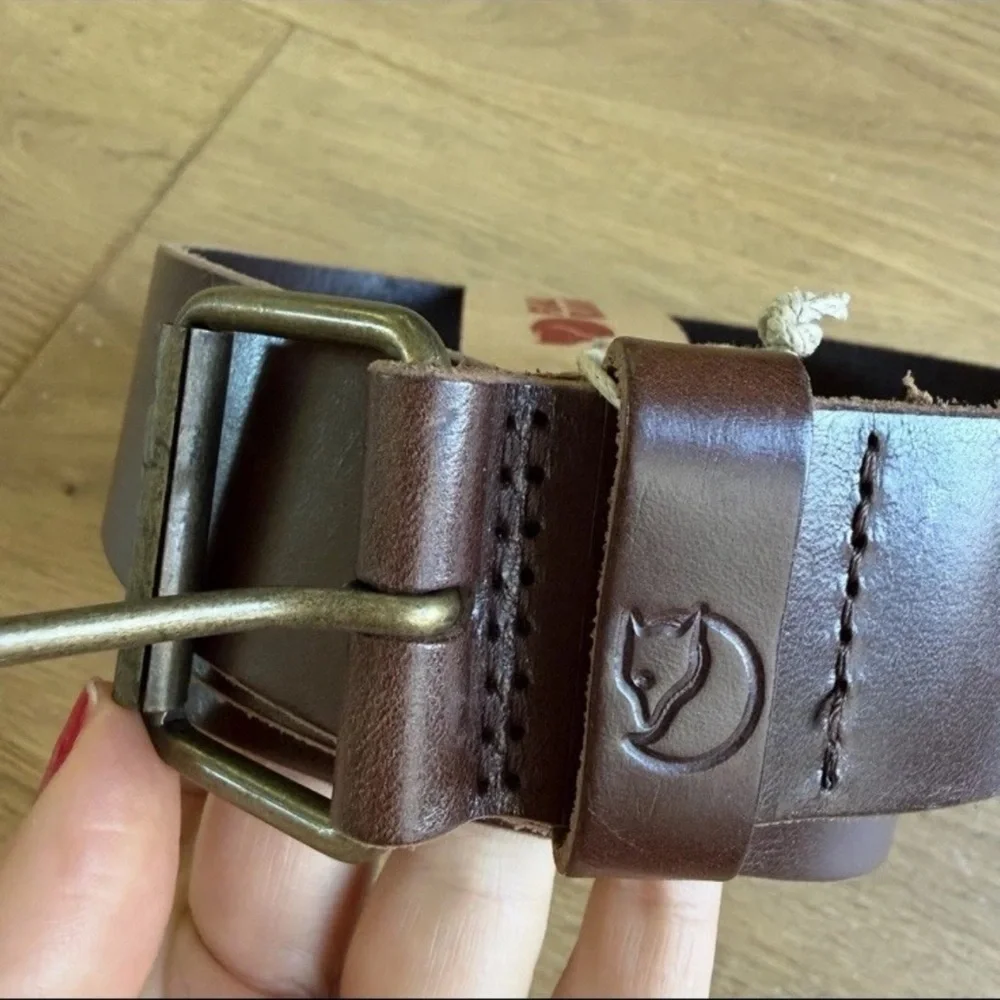 Fjällräven Singi Leather Belt Brown 4cm Brass Buckle Size 110 / 44 New With Tag