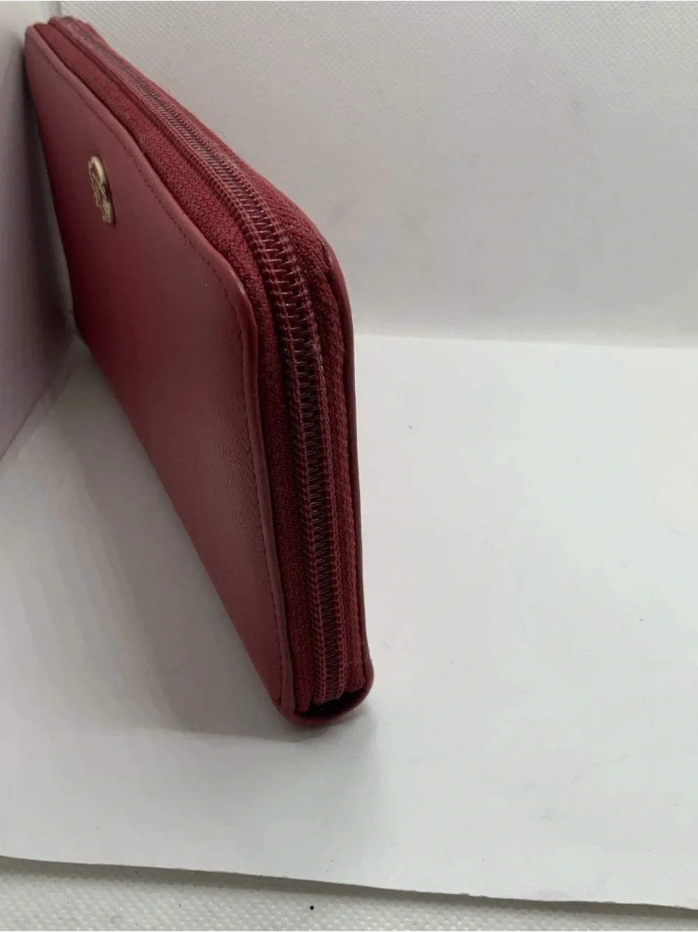 CHANEL elegant zip