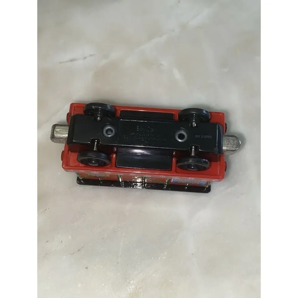 Thomas & Friends Take N Play Along Die Cast Holiday Box Car 2003
