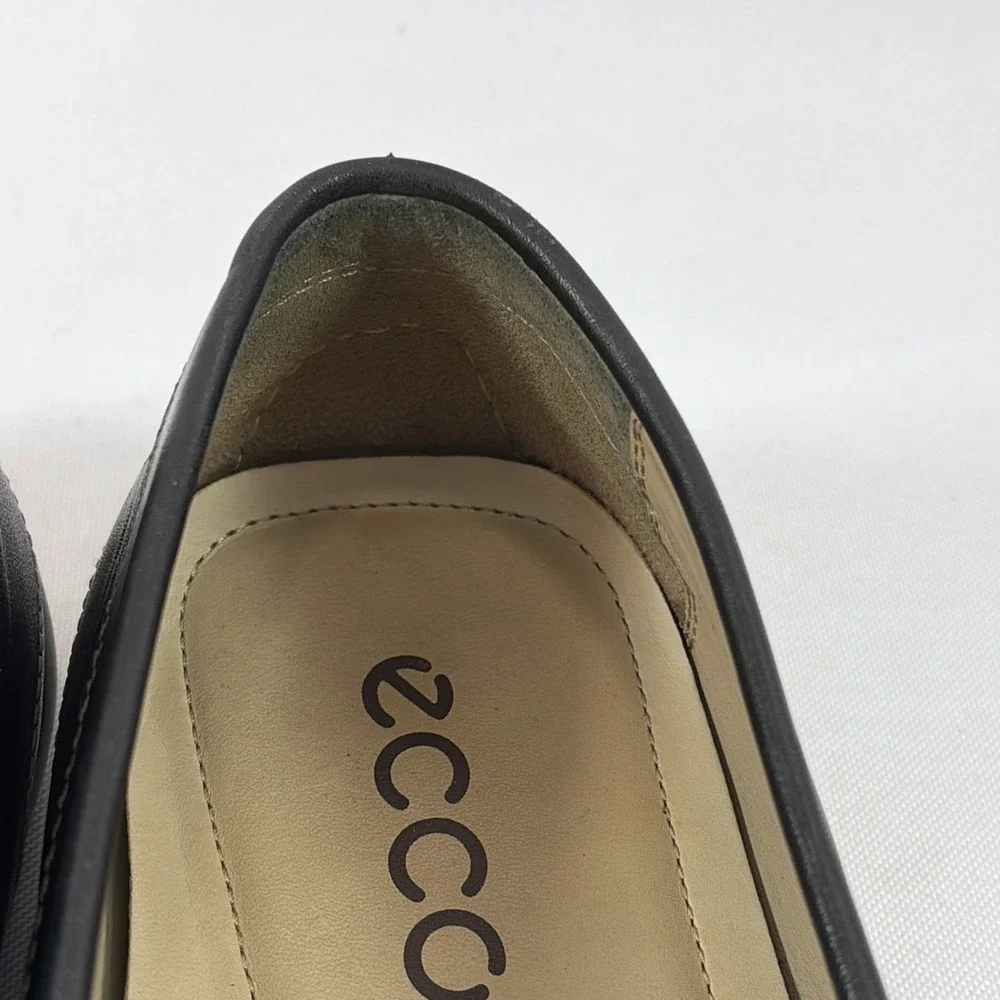 Ecco shoe color