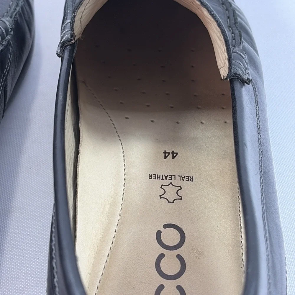 Ecco shoe color