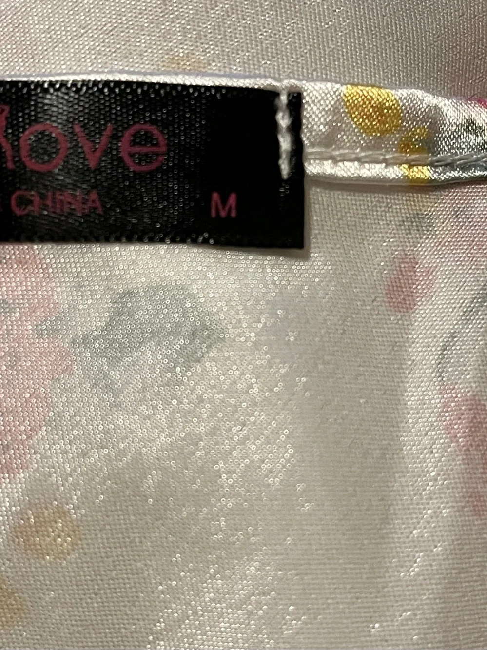 Avidlove lightweight satin