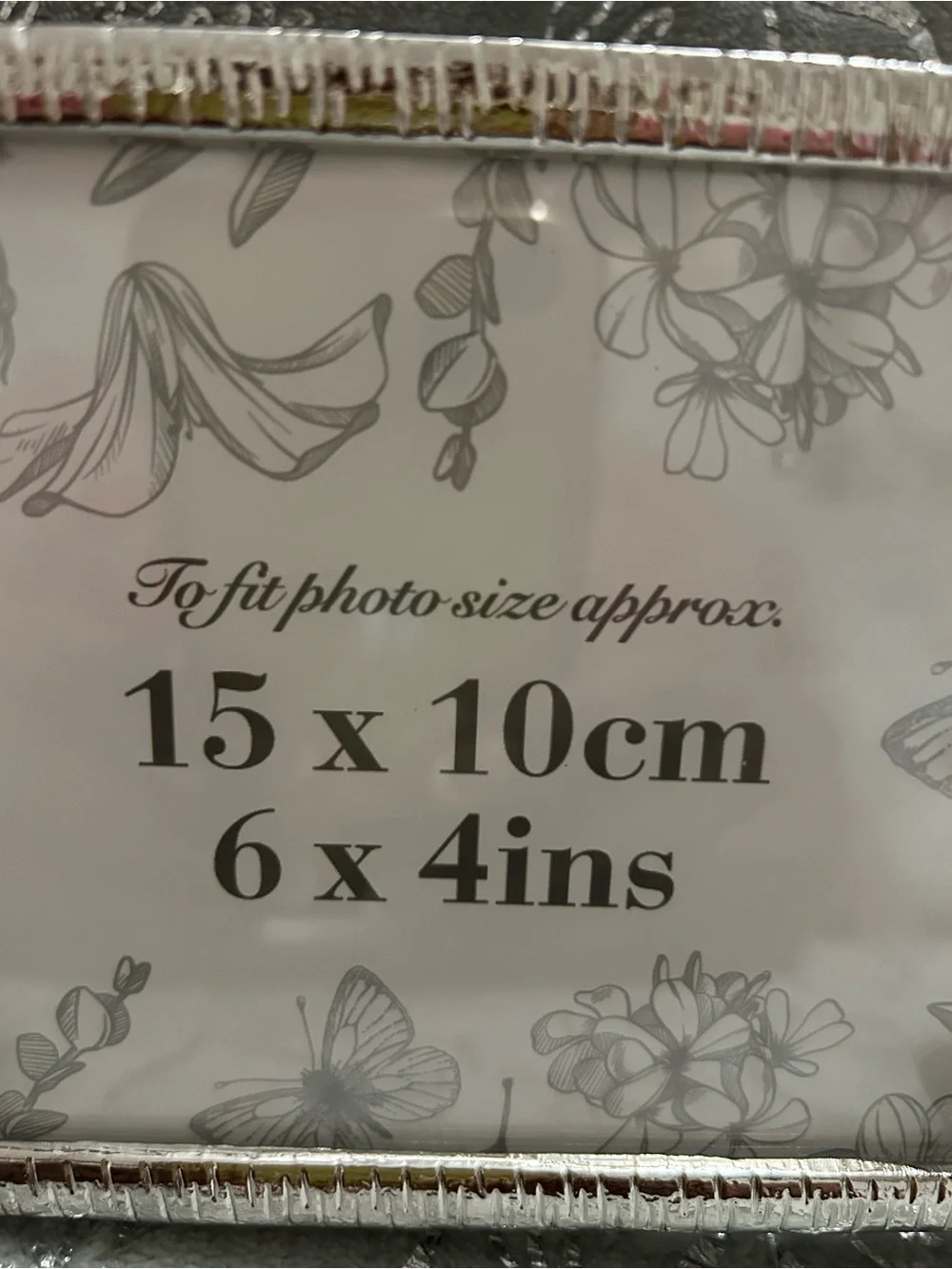NWT Ashley Manor Silver Floral Butterfly Photo Frame - 6 x 4 in