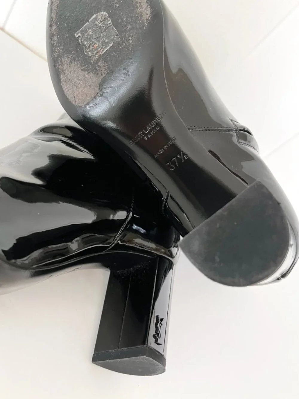 Saint Laurent glossy black heel