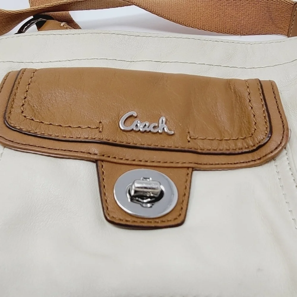 Coach cream tan