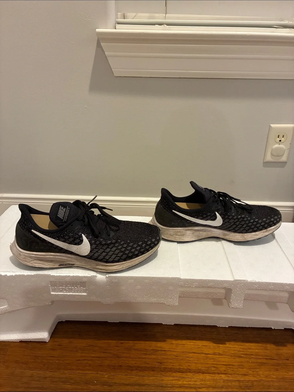 Nike Air Zoom Pegasus 35 Men’s Sneakers