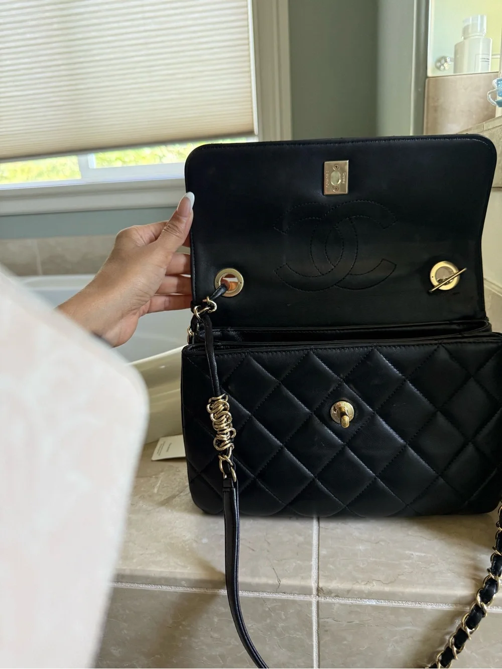 CHANEL small classic