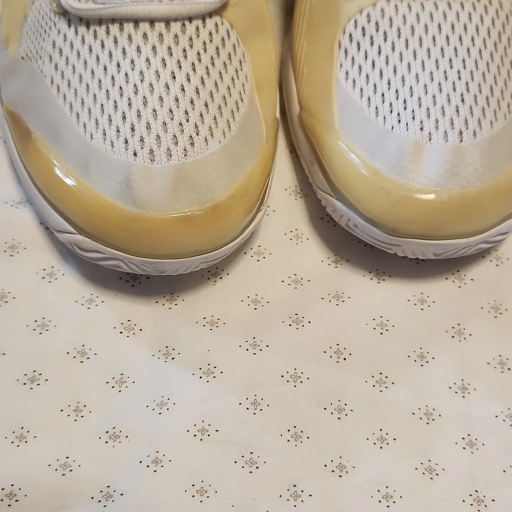 NWOT, Adidas by Stella McCartney white/yellow low-top mesh sneakers sz 10.5