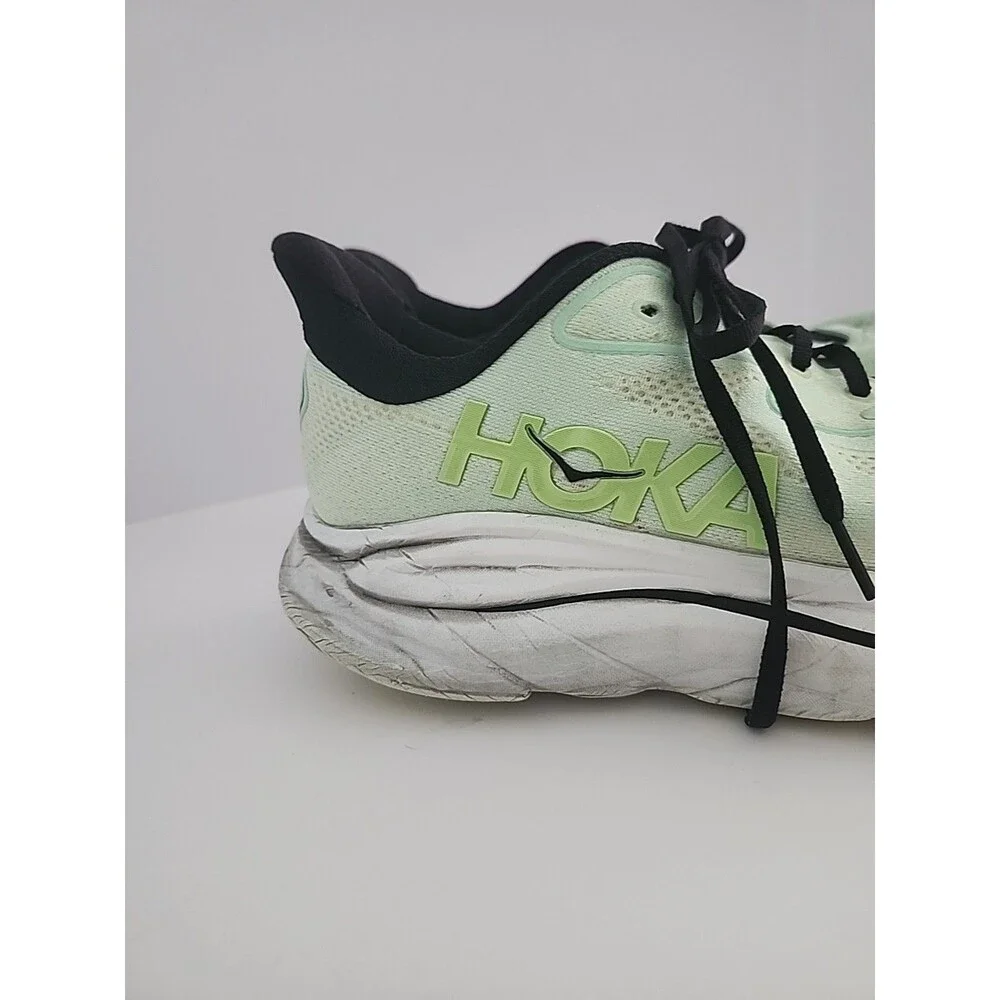 Hoka One One hoka one