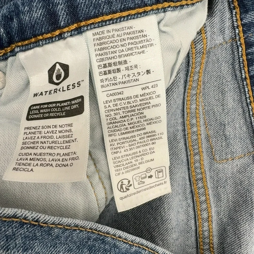 Levis 501 Jeans Mens 32x30 Blue Cotton Denim Straight Leg Casual Classic Style