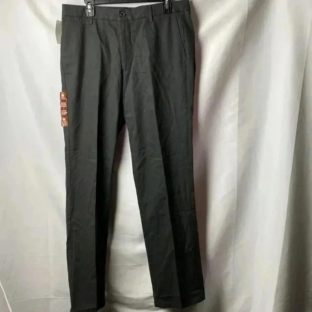 Dockers nwt signature