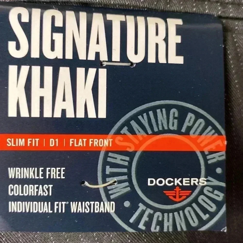 Dockers nwt signature