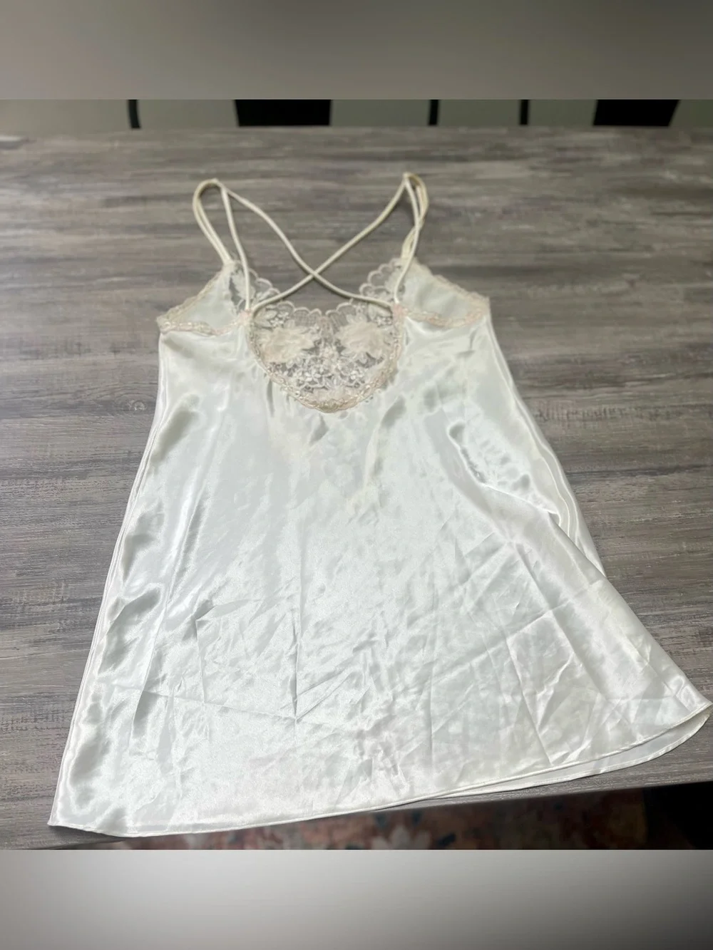 N/A elegant ivory