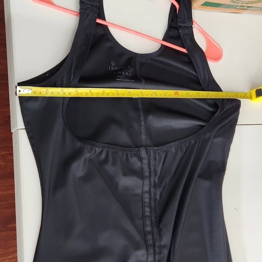 Isavela compression wear