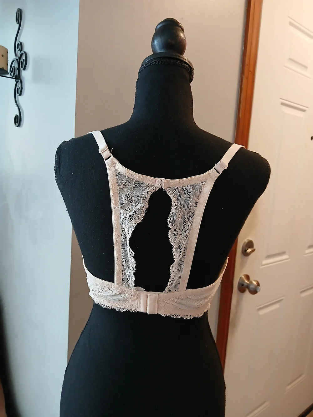 Apt. 9 underwire look lightly