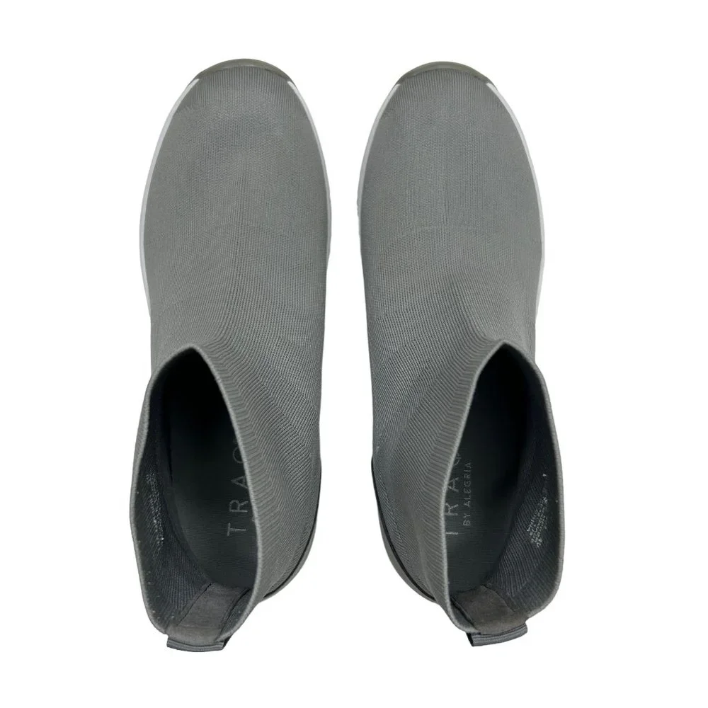 Alegria women size