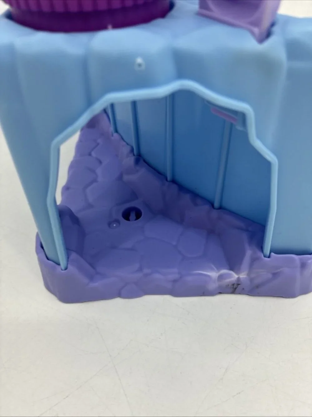 Fisher Price Little People Arendelle Sledding Adventure Disney Frozen Playset