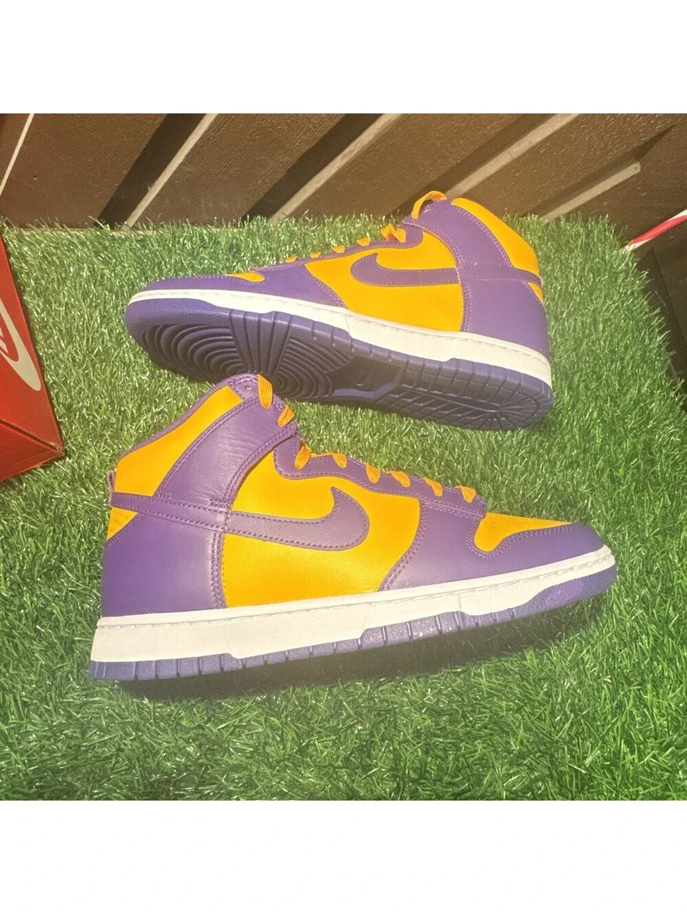 Nike Dunk High Retro Lakers Mens Size 10.5 DD1399 500 Court Purple Gold