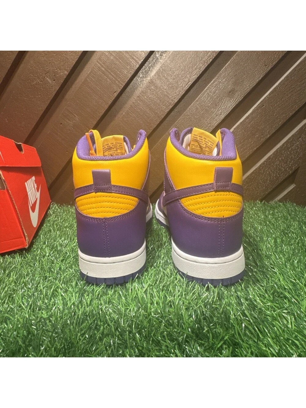 Nike Dunk High Retro Lakers Mens Size 10.5 DD1399 500 Court Purple Gold