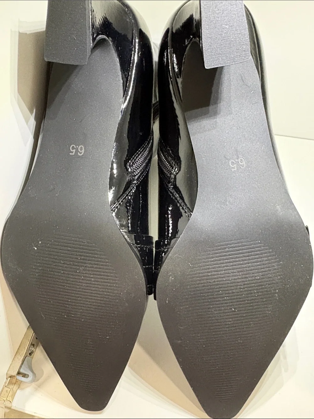 Source Unknown shiny black