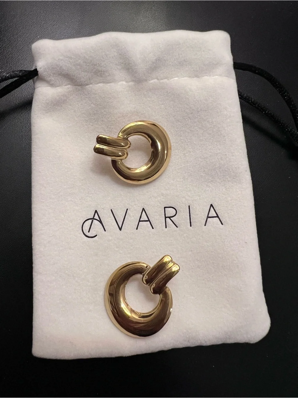 Avaria elegant gold