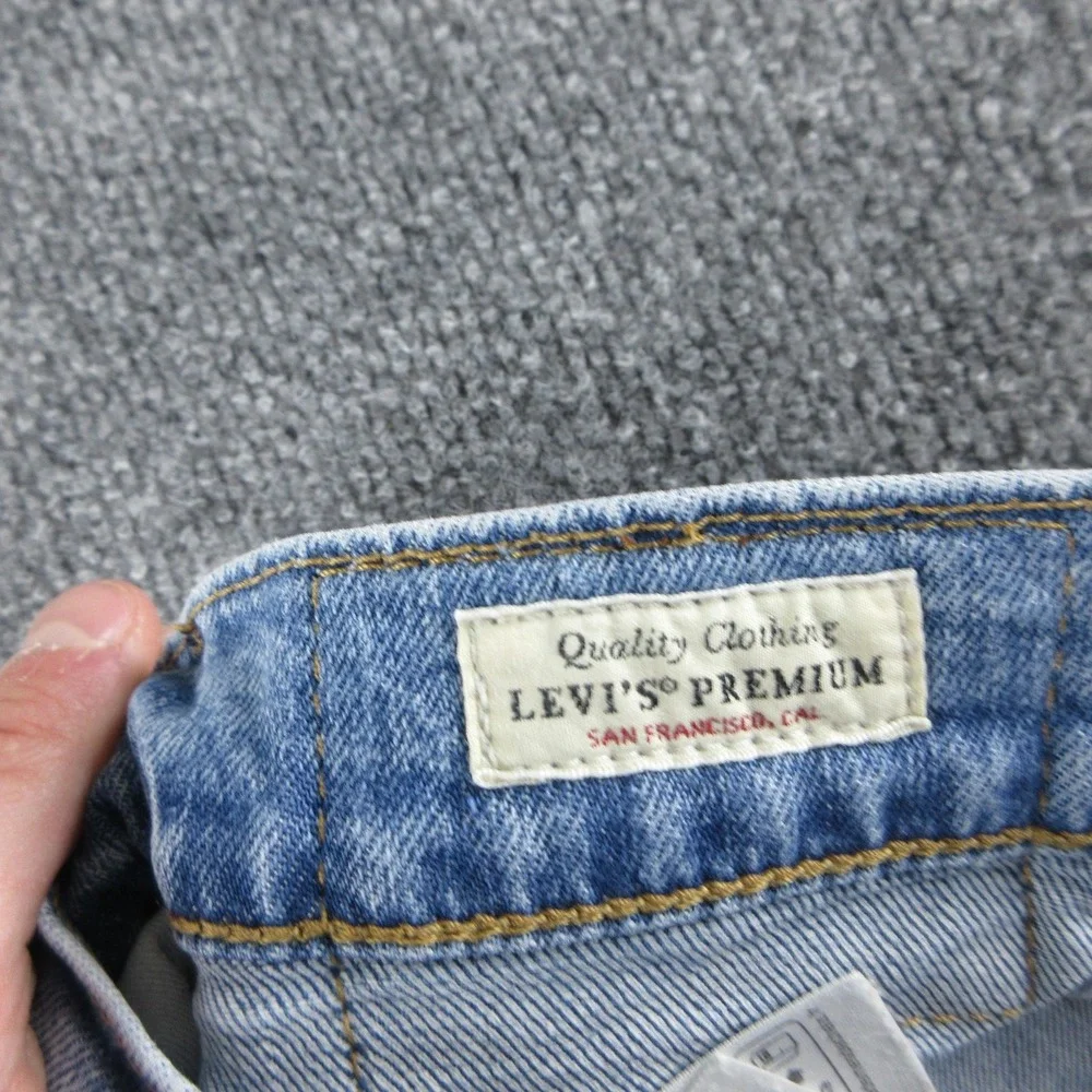 Levis levis 541