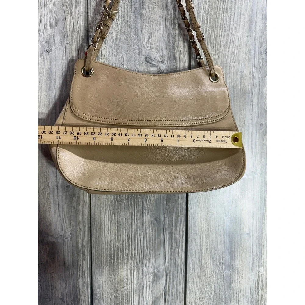 Dkny classic sophisticated