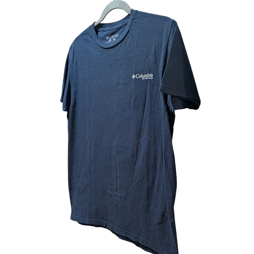Columbia PFG Mens Size Medium Navy Blue Fishing Flag Graphic T Shirt 100% Cotton