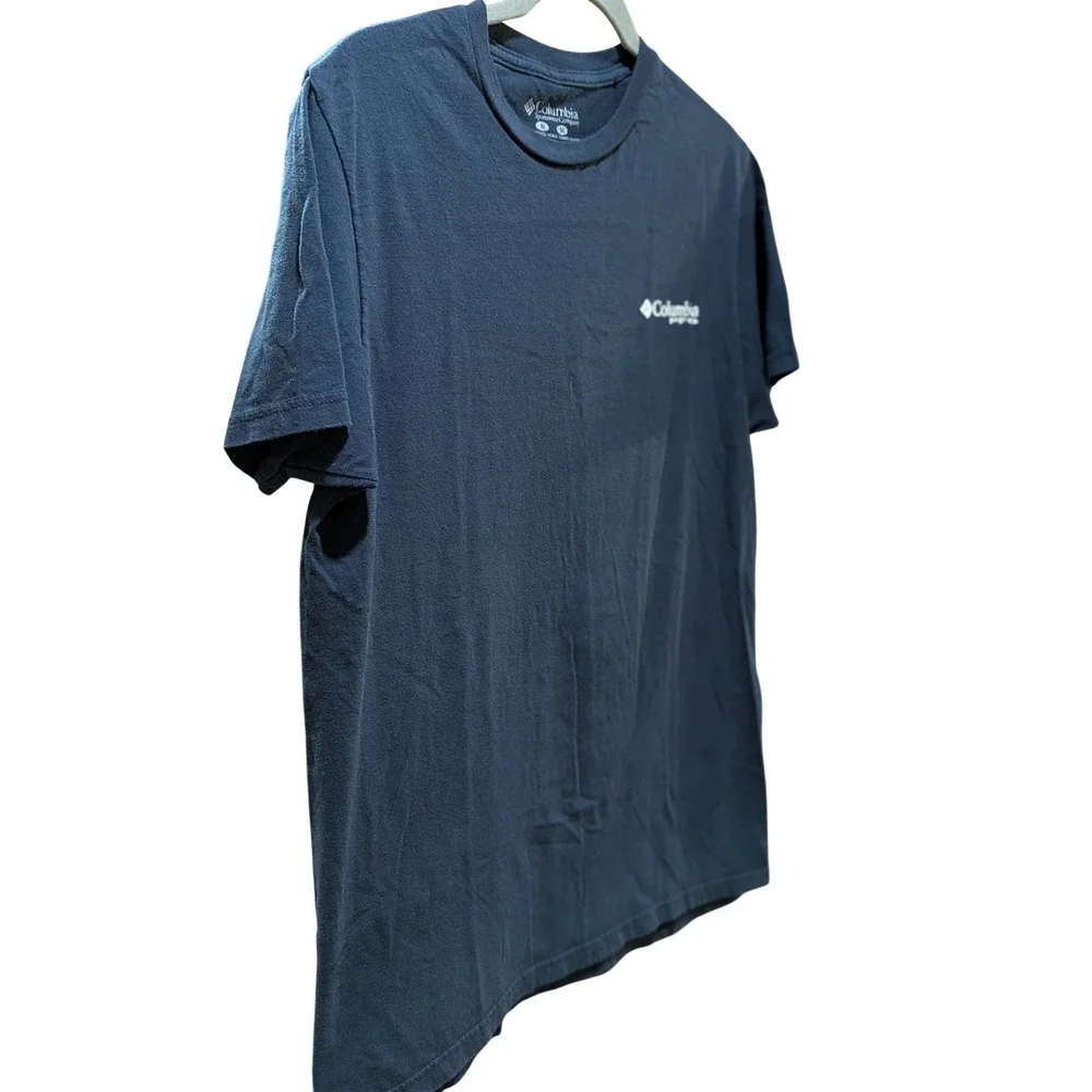 Columbia PFG Mens Size Medium Navy Blue Fishing Flag Graphic T Shirt 100% Cotton