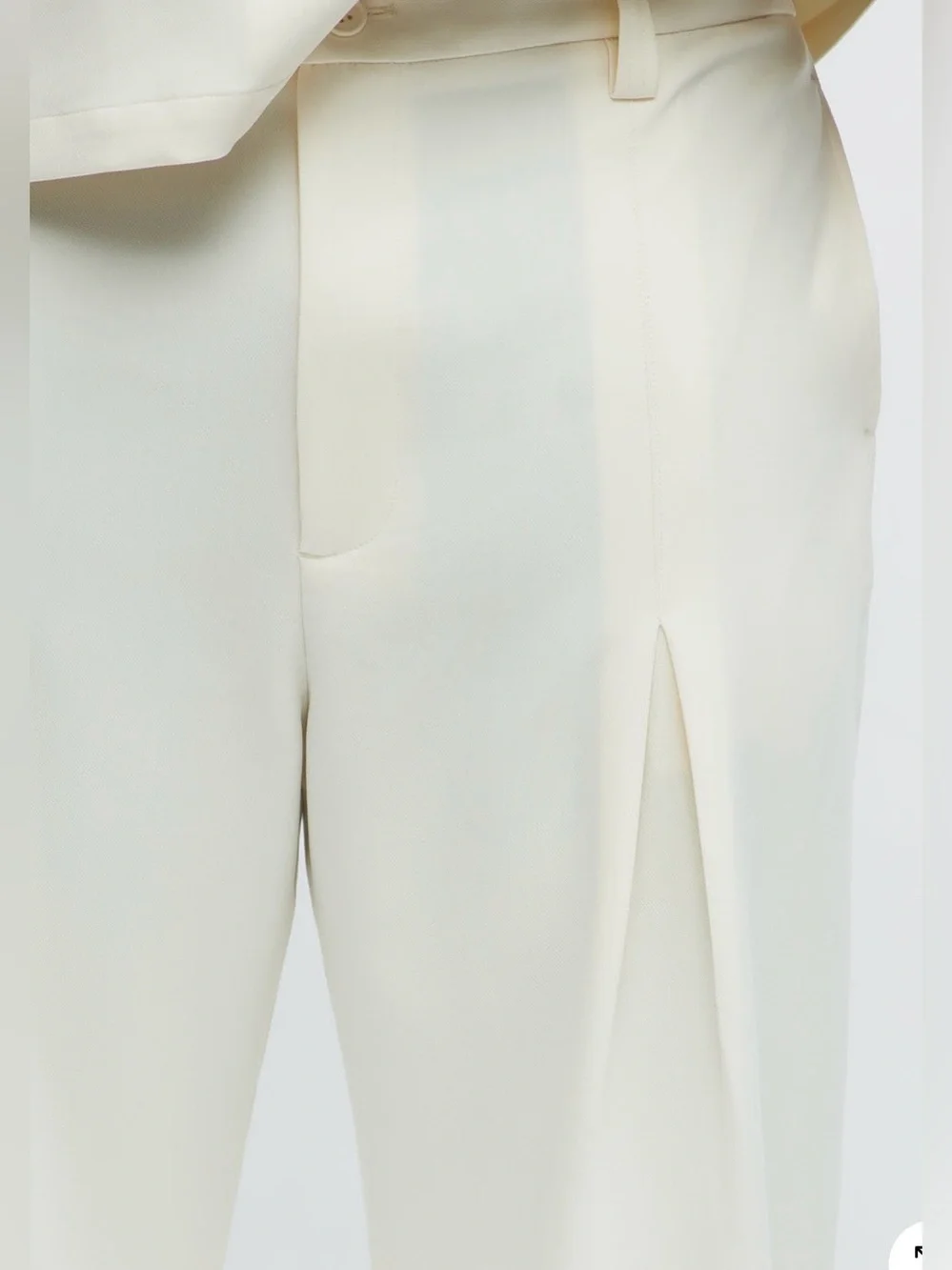 NWT Nova men Cream Wide-Leg Pleated Dress trousers size 36