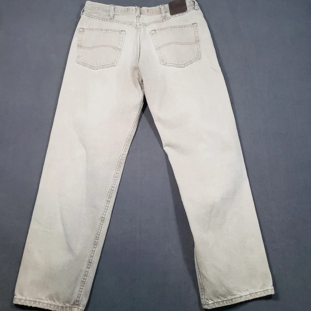 Lee relaxed fit