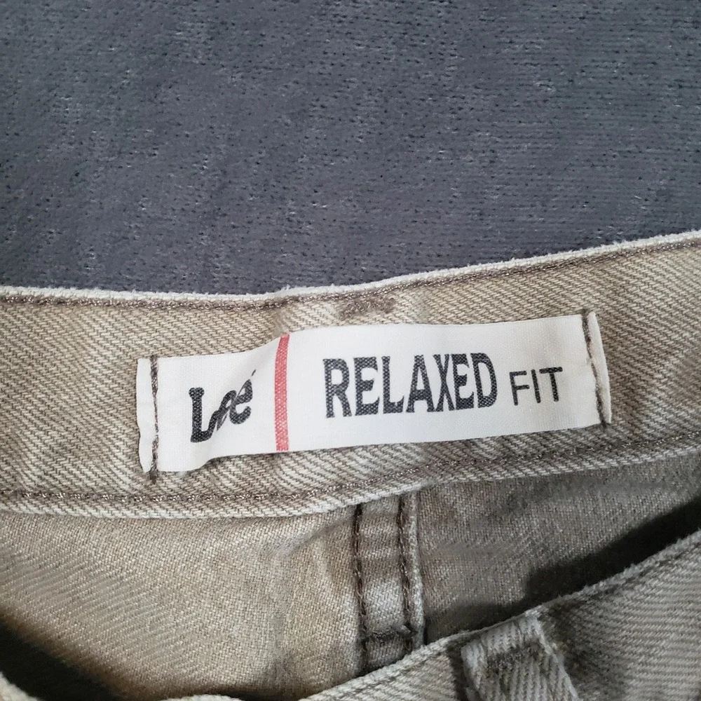 Lee relaxed fit