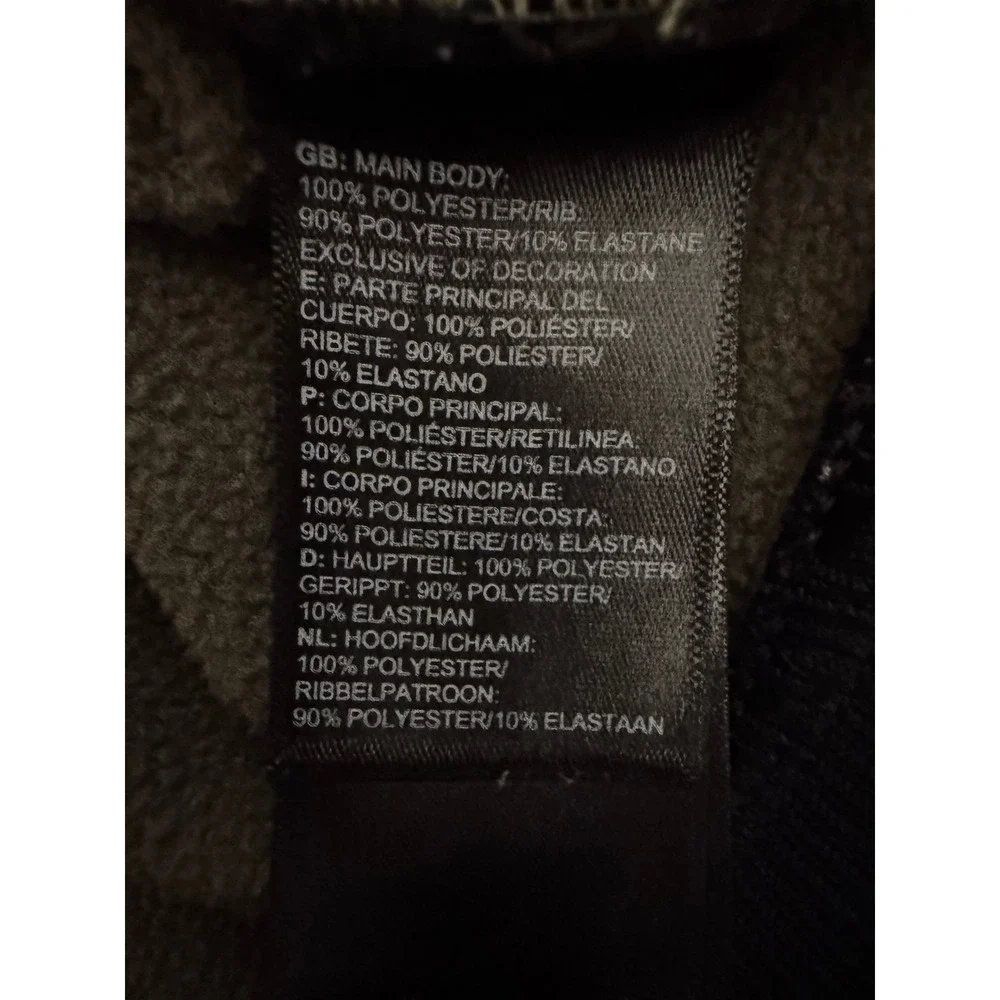 The North Face pockets olive inside