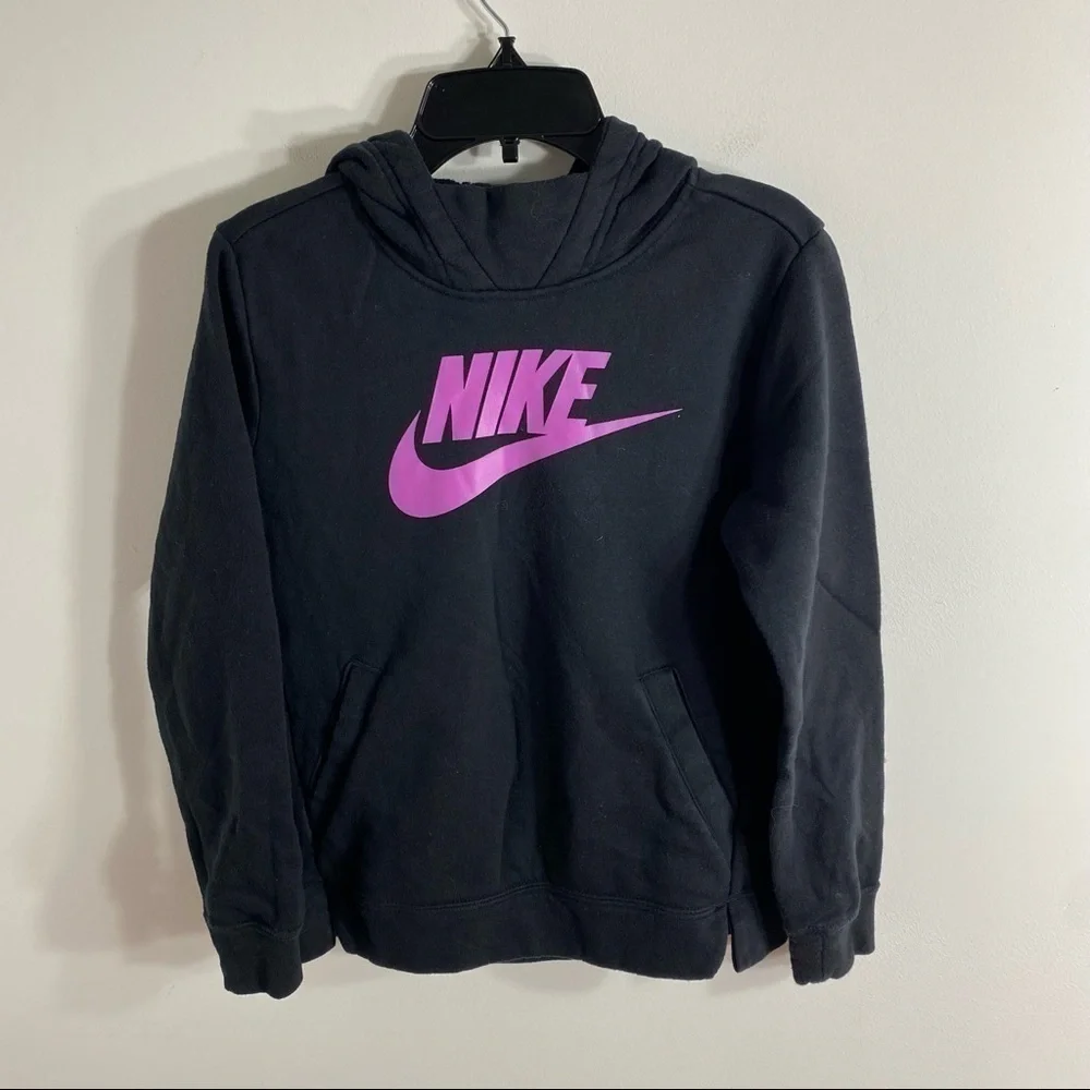 Nike sweatshirt medium