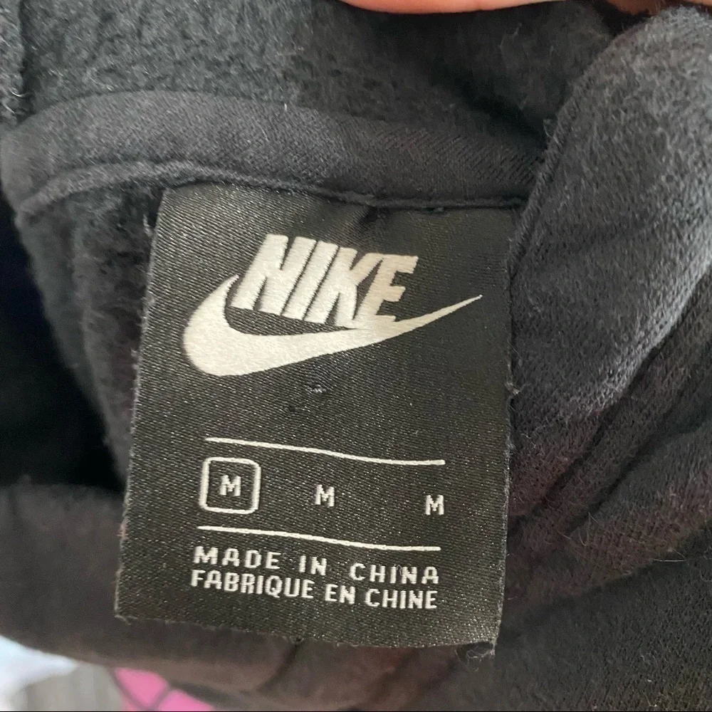 Nike sweatshirt medium