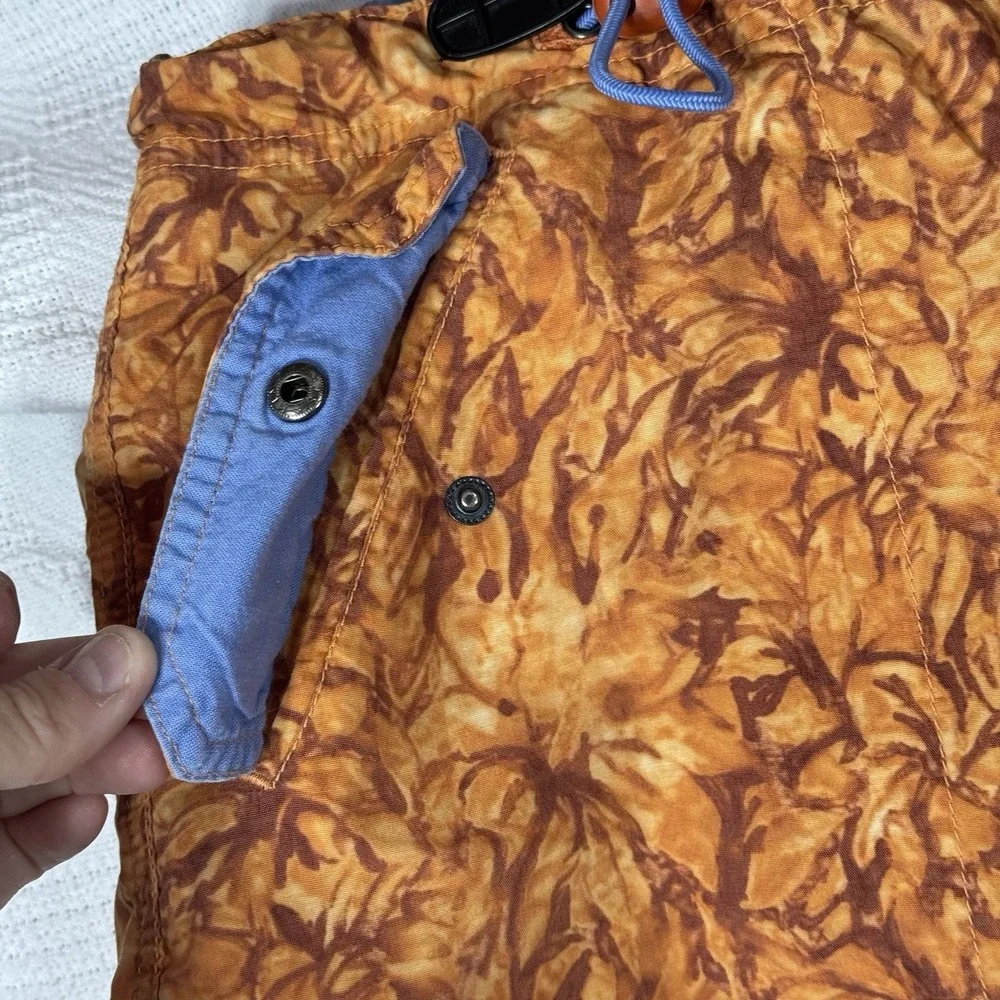 American Eagle Outfitters product pair
