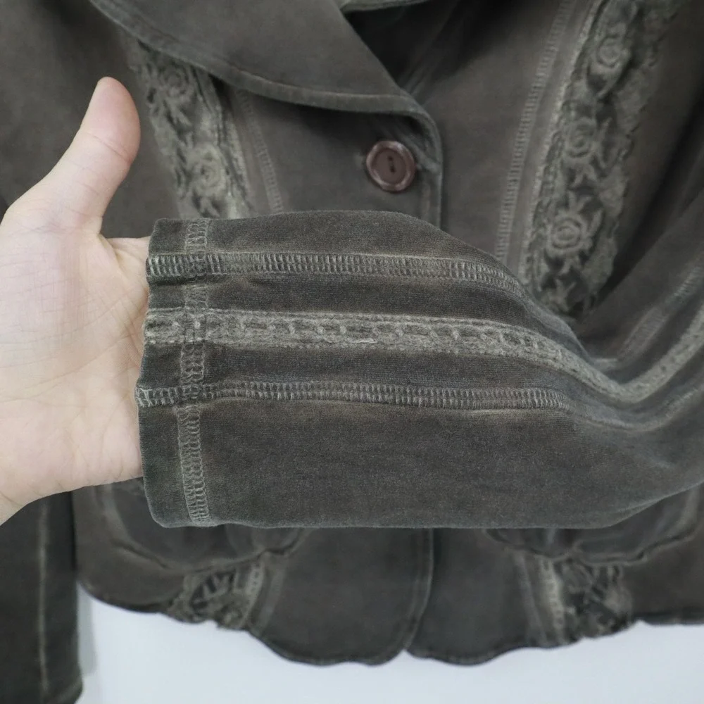 Gretty Zueger this jacket