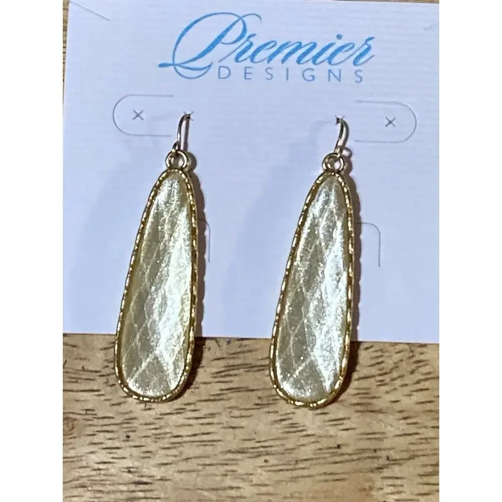 NWT Premier Designs “Flaunt” Abalone‎ Fishhook Silvertone Earrings w/Rhinestones