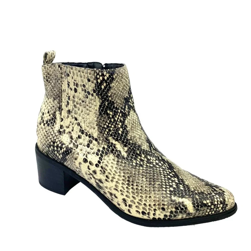Blondo ankle booties