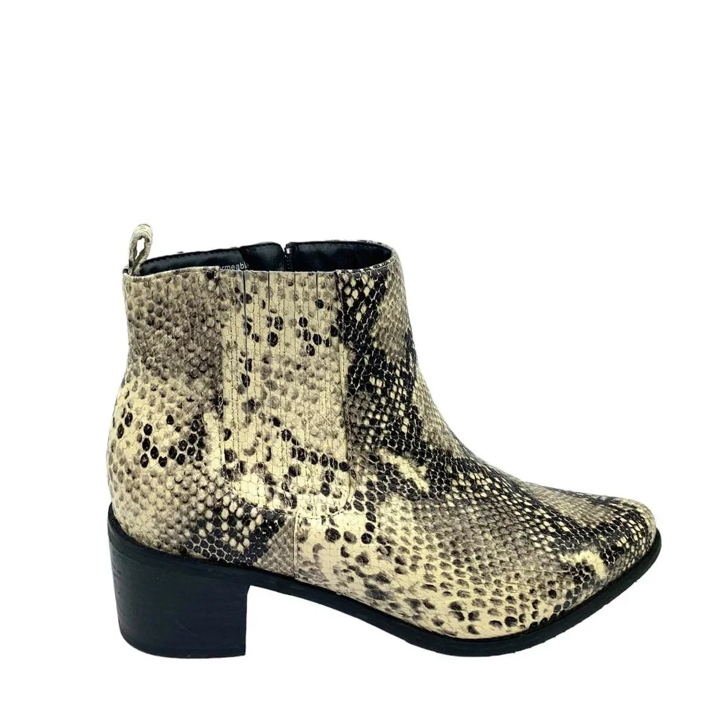 Blondo ankle booties