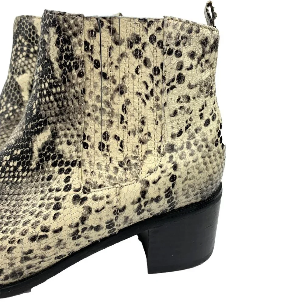 Blondo ankle booties