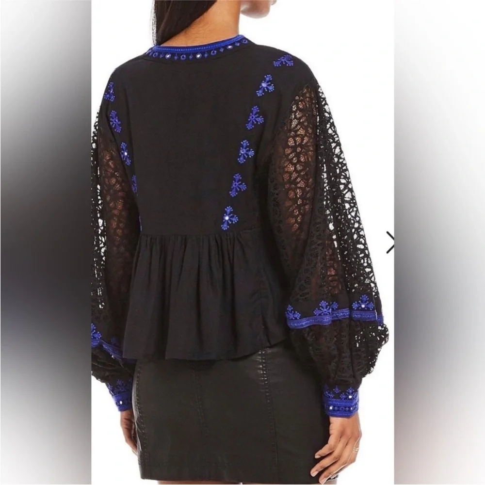 Free People gorgeous puff