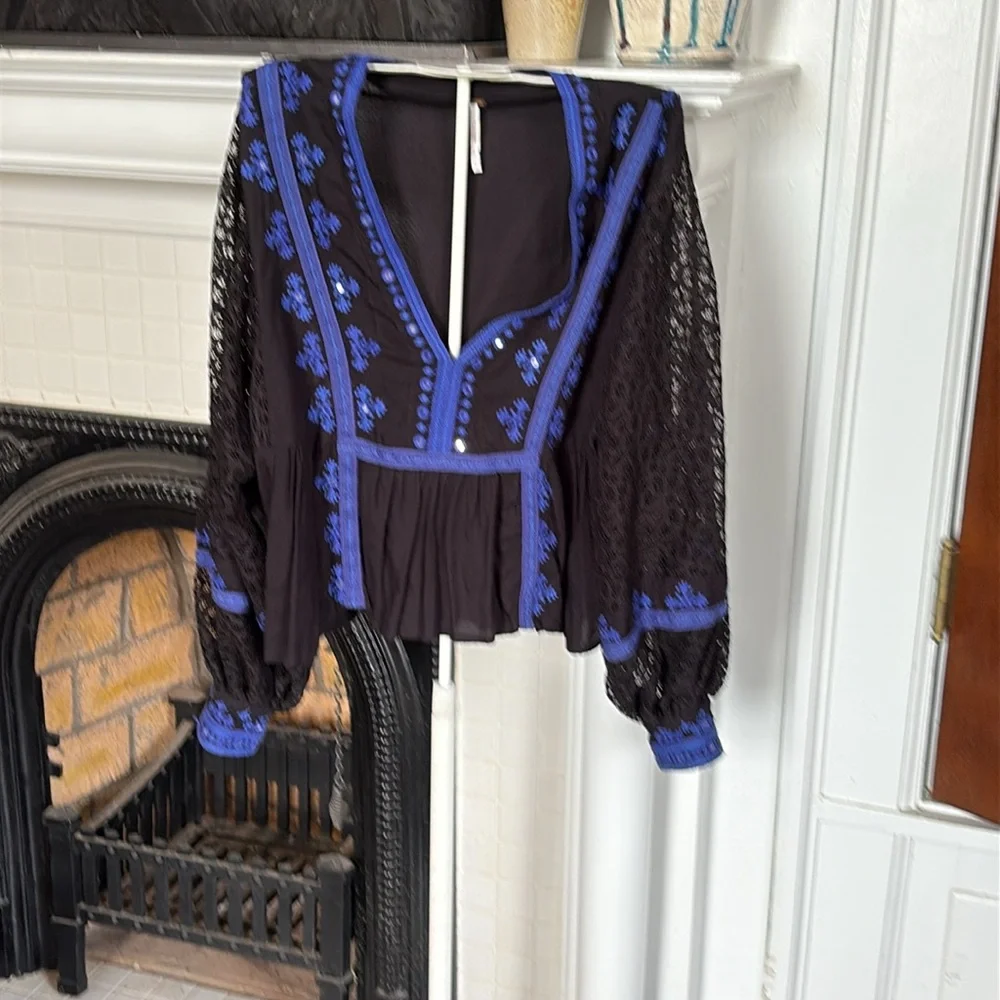 Free People gorgeous puff