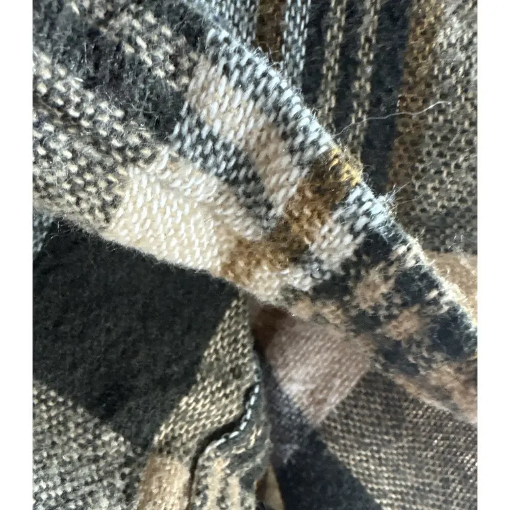 Tennessee Woolen Mills acrylic blanket
