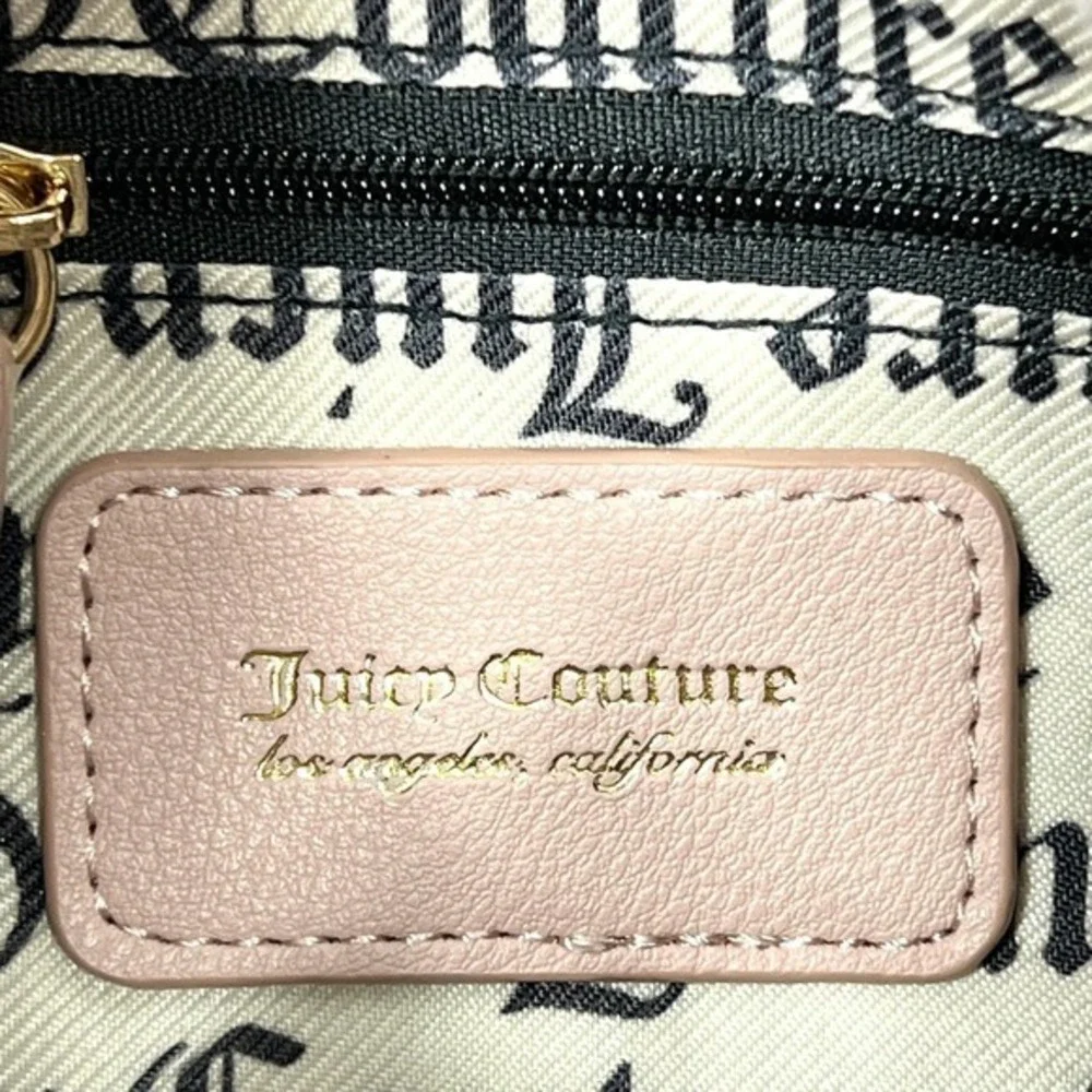 Juicy Couture juicy closure
