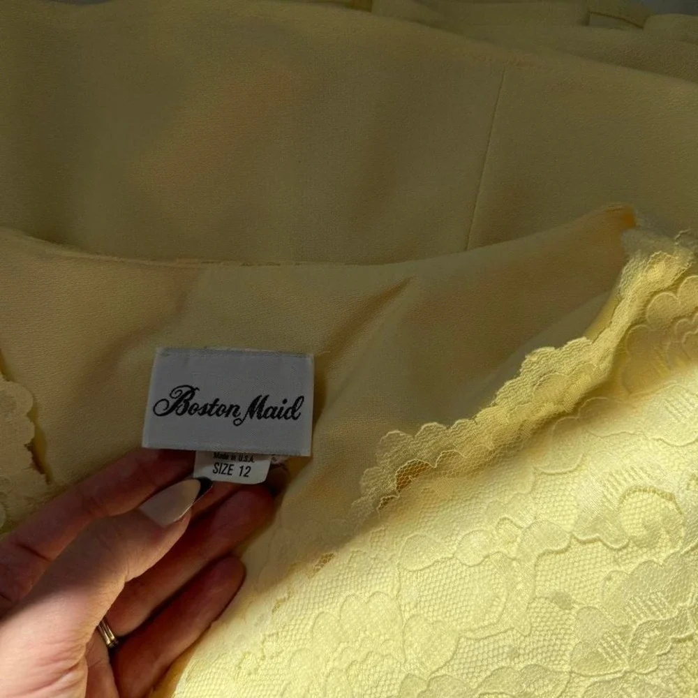 N/A yellow lace