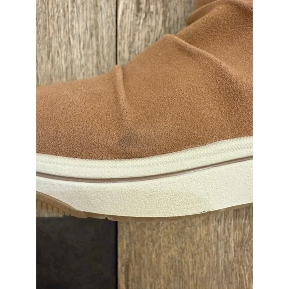 Clarks suede faux